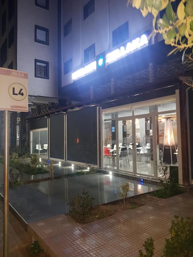 ZELLAKA hôtel&café Juribga Exterior foto